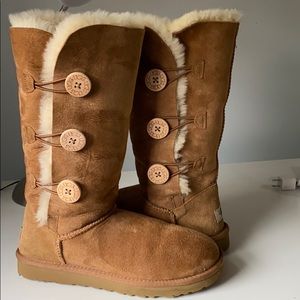 chesnut UGGs